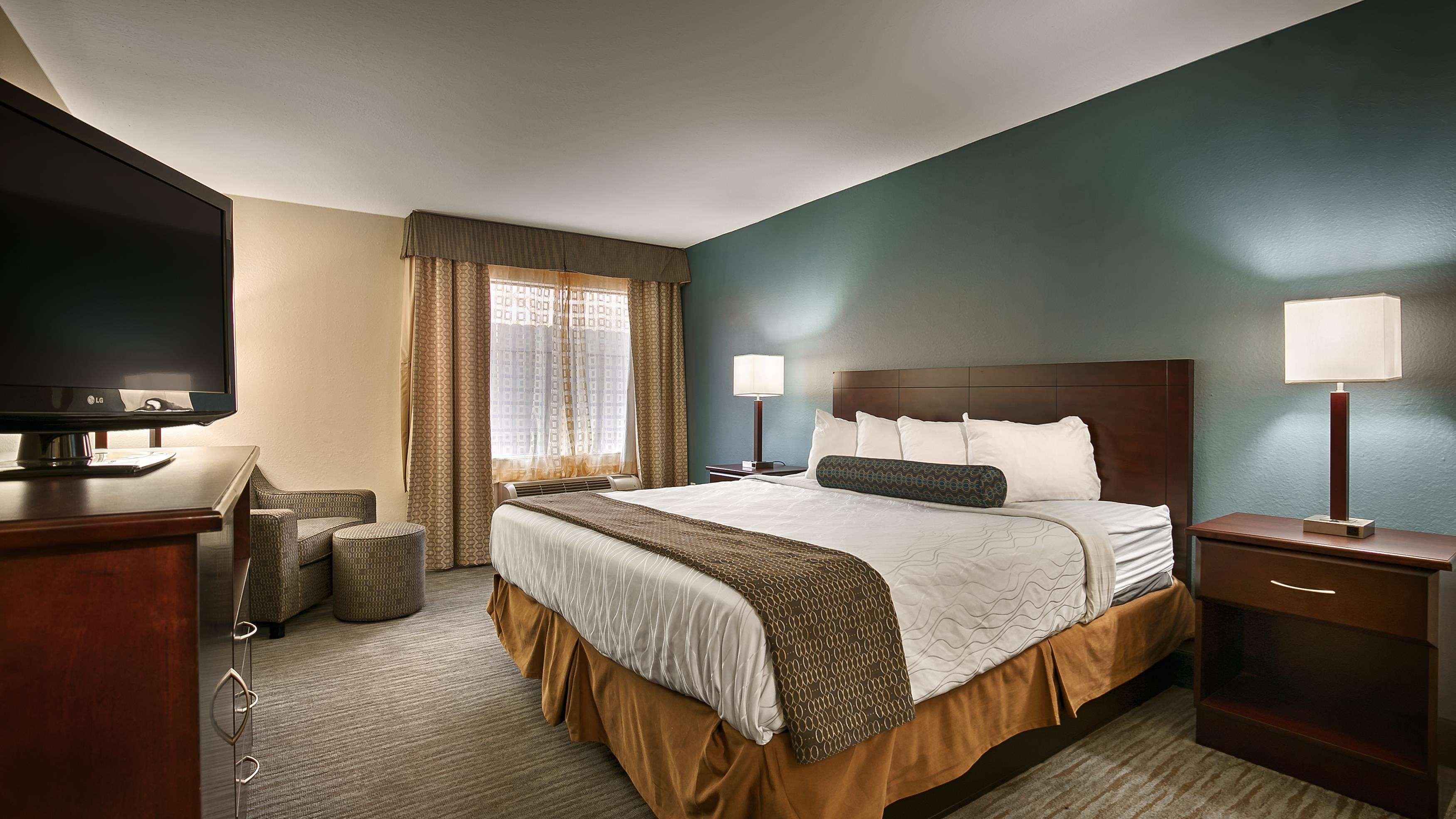 Best Western Plus Orange County Vidor Exterior photo